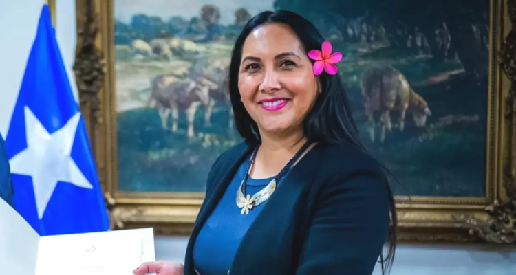 Manahí Pakarati: “Me siento discriminada por ser mujer y por ser indígena”