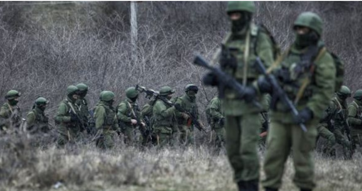 Militar dispara a compañeros en Crimea