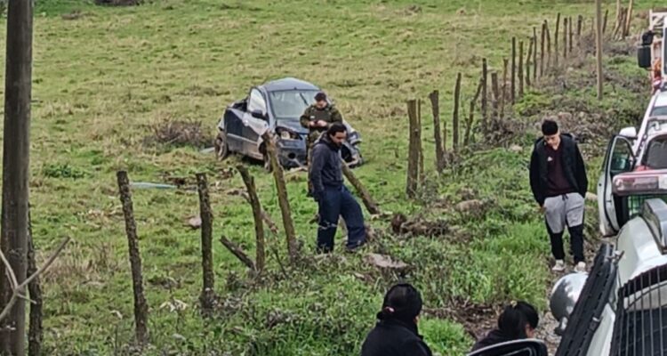 Niño de 6 años muere tras volcamiento de camioneta en Teno: conductor está detenido