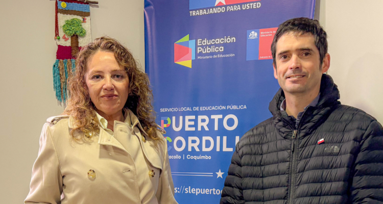 Nueva directora de SLEP Puerto Cordillera defiende su nombramiento pese a cuestionamientos