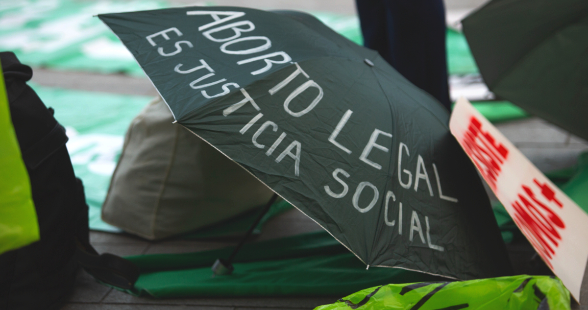 ONGs defensoras de derechos reproductivos contraatacan impugnación gremial al aborto en tres causales