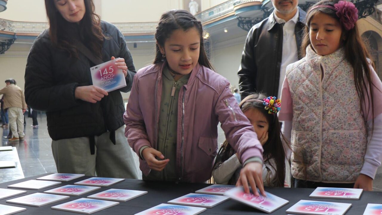 Entretenidos y gratuitos: revisa panoramas para celebrar el Día del Niño 2026 en Santiago