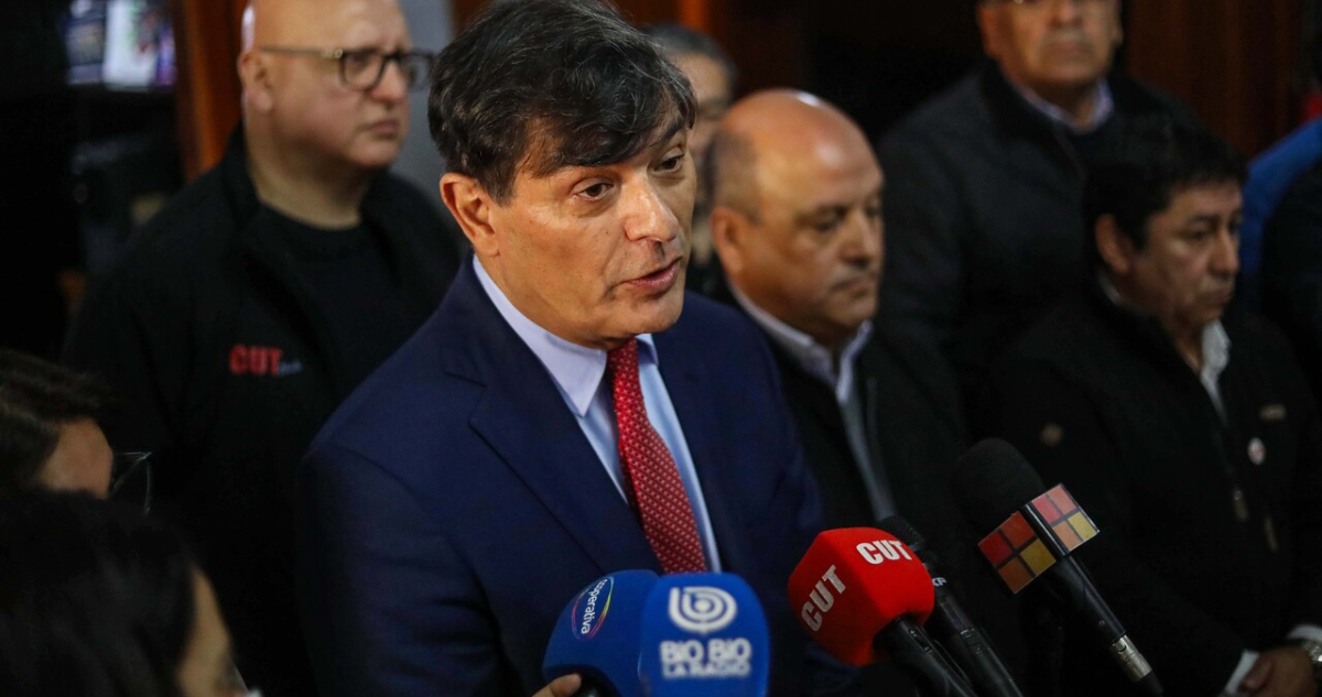 El acercamiento de Parisi con la CUT: indemnización por años de servicio es “línea roja” para el PDG