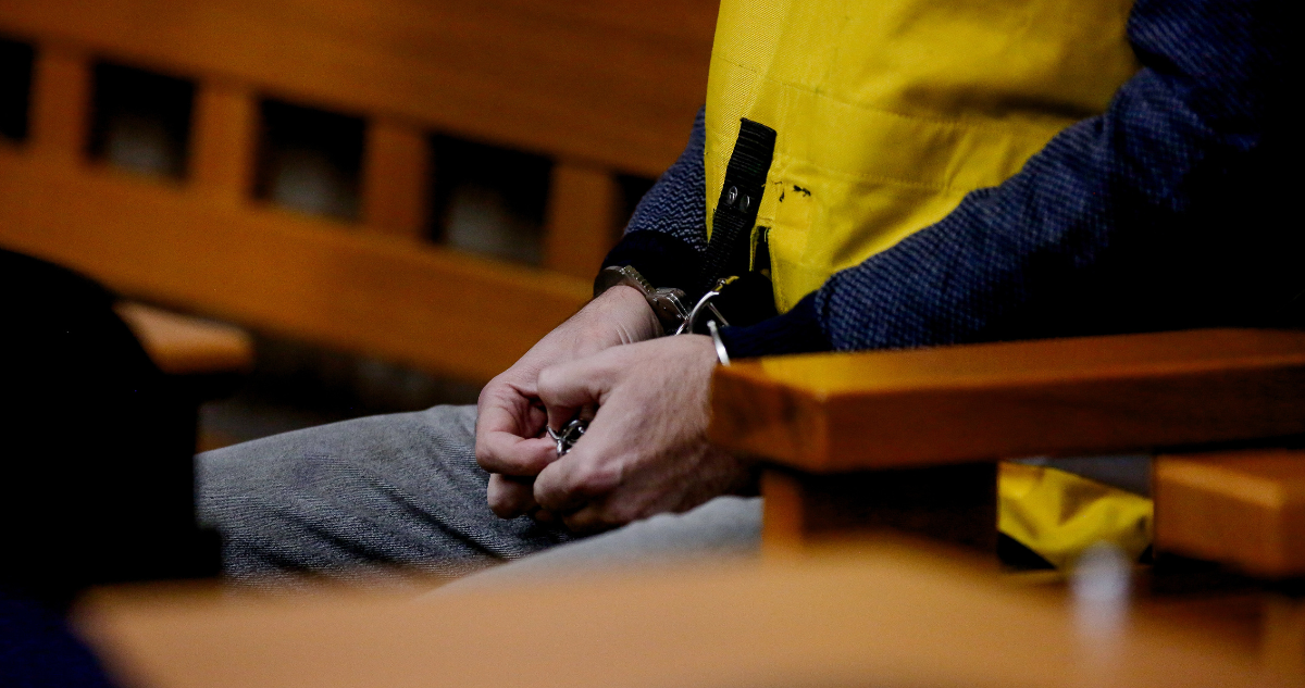 Pena en libertad a sujeto que grababa a transeúntes y almacenaba pornografía infantil en Punta Arenas