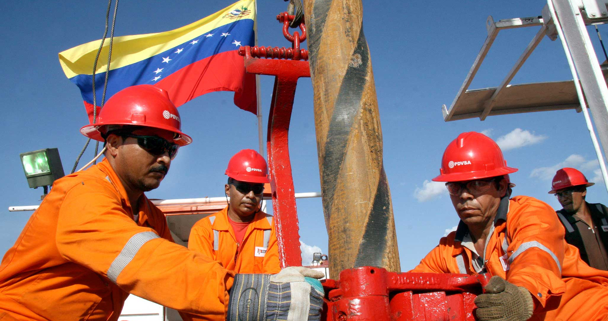 Trump se reunirá con altos ejecutivos petroleros para coordinar sobre la producción en Venezuela