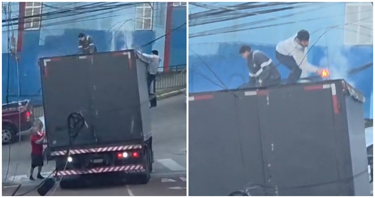 Camión derriba postes en cerro Esperanza de Valparaíso