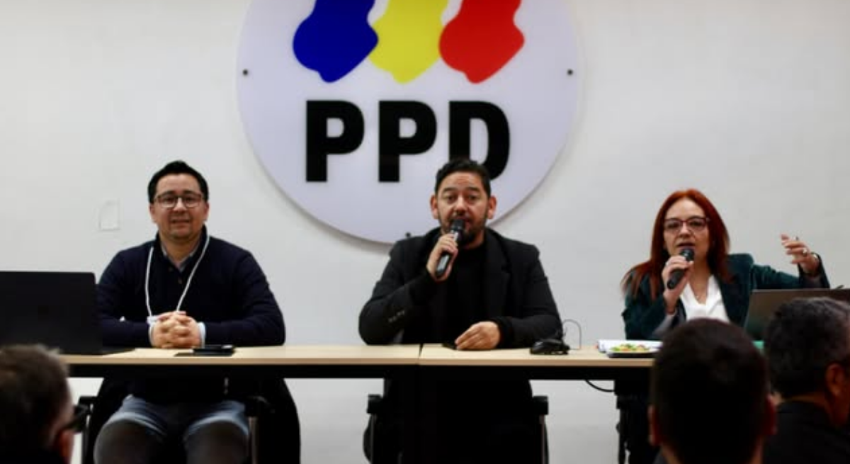 Consejo regional Metropolitano del PPD emplaza a senador Araya a evaluar su permanencia en el partido