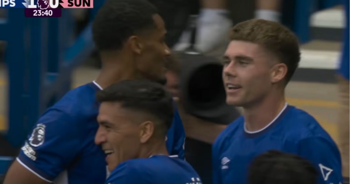 Marcelino Núñez fue titular en triunfal regreso del Ipswich a Premier League.