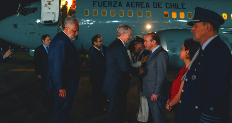 Presidente Kast arriba a Colombia para asistir a ceremonia de posesión de De la Espriella