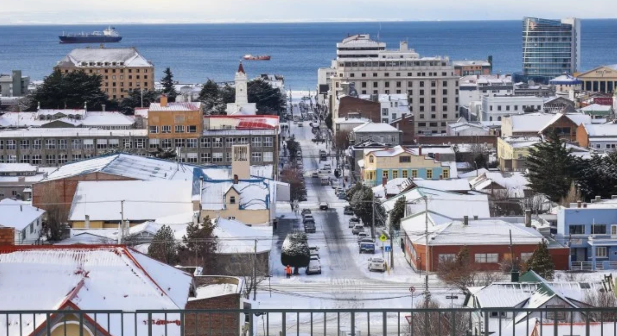 Detienen a estudiante sorprendido vendiendo drogas en pleno centro de Punta Arenas