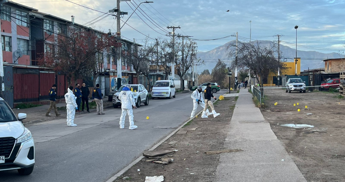 Adolescente de 17 años muere acribillado en plena vía pública en Puente Alto
