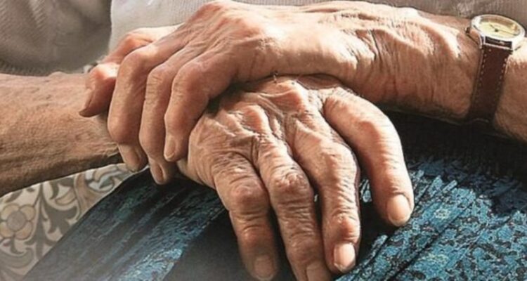 https://media.biobiochile.cl/wp-content/uploads/2026/08/robo-adulta-mayor-san-pedrodelapaz-750x400.jpg