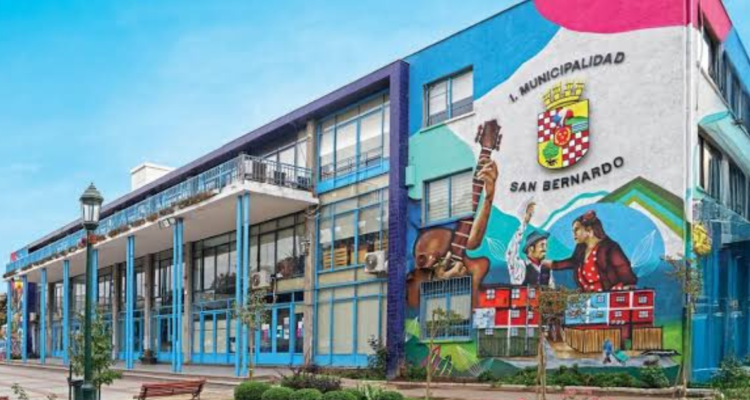 https://media.biobiochile.cl/wp-content/uploads/2026/08/sedes-sociales-cuentas-de-salud-y-un-liceo-la-cadena-de-embargos-que-pesa-sobre-san-bernardo-750x400.png