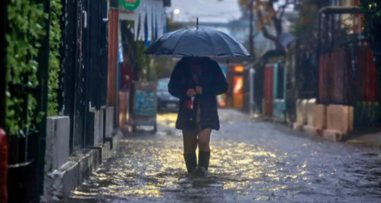 https://media.biobiochile.cl/wp-content/uploads/2026/08/sistema-frontal-lluvias-750x400.png