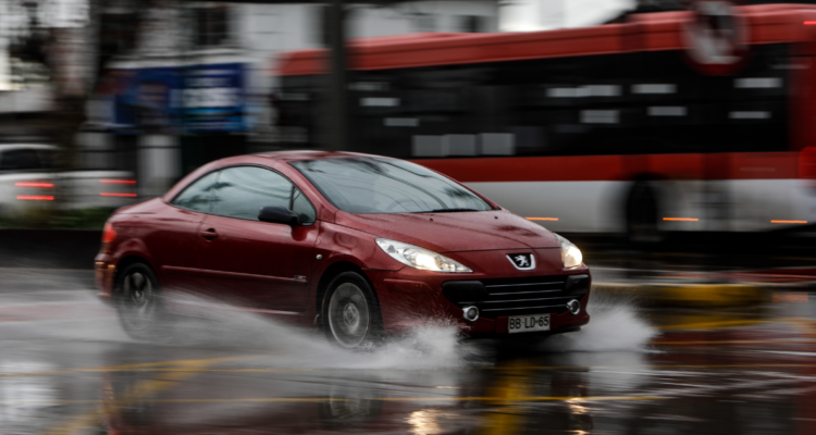 Vuelve la lluvia a la región Metropolitana: se esperan sistemas frontales entre jueves y domingo