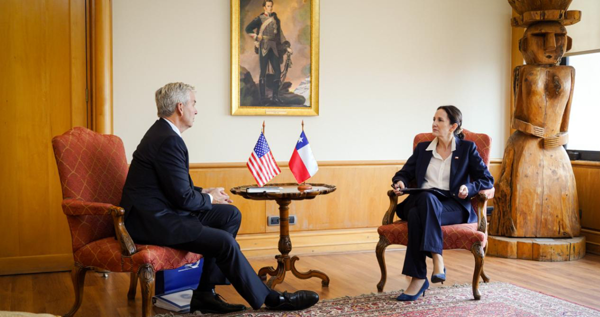 "Estamos llevando una negociación seria": Chile continuará reunión de alto nivel con EEUU por arancel