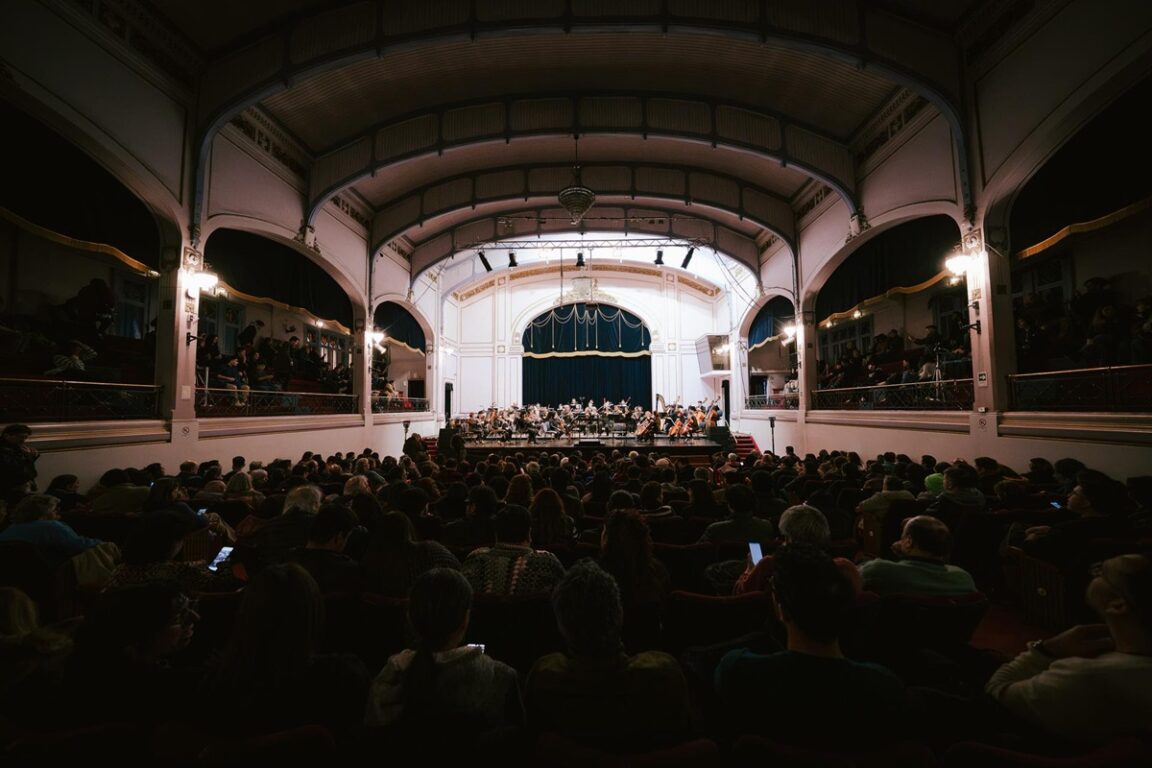 Teatro Aula Magna Usach. Foto Joselyn Heyden
