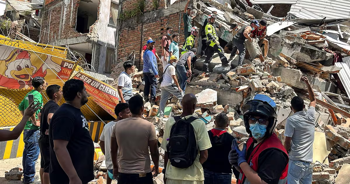 Toque de queda en epicentro del terremoto en Colombia