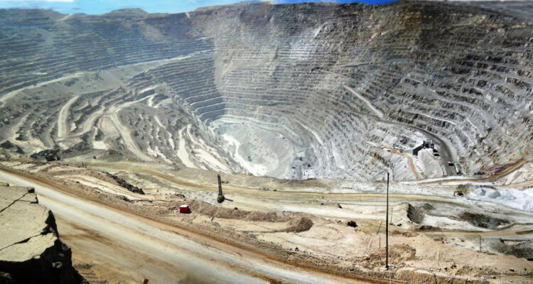 Trabajadores de Chuquicamata piden claridad a Kast sobre si Codelco se privatiza o no
