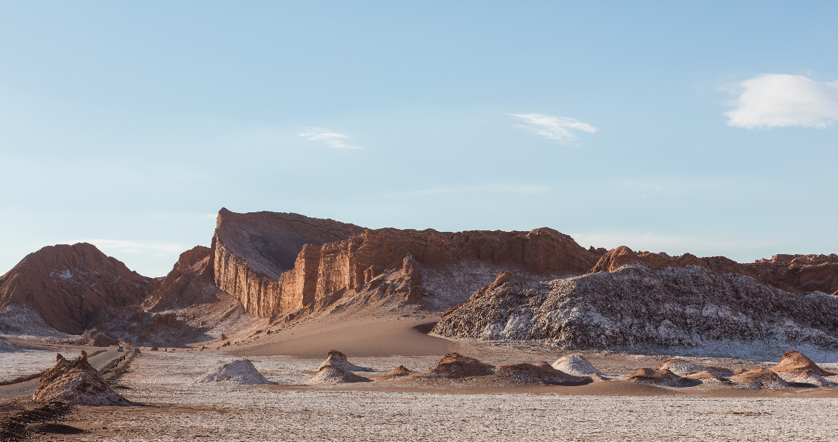 Foto del Valle de la Luna en el desierto de Atacama para ilustrar nota sobre la nueva enzima descubierta
