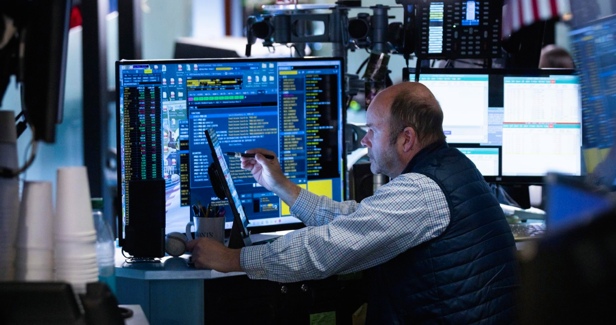 Wall Street abre plano tras datos del PIB en Estados Unidos y a la espera de los resultados de Nvidia