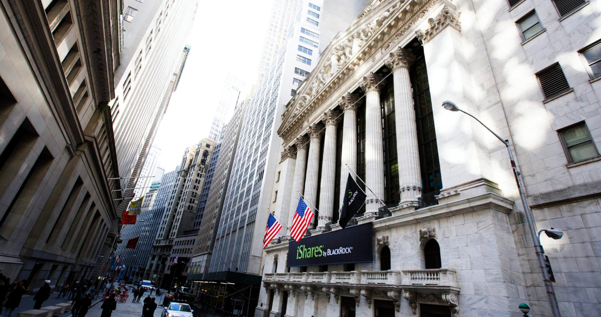Wall Street despide agosto con ganancias de la mano del sector tecnológico