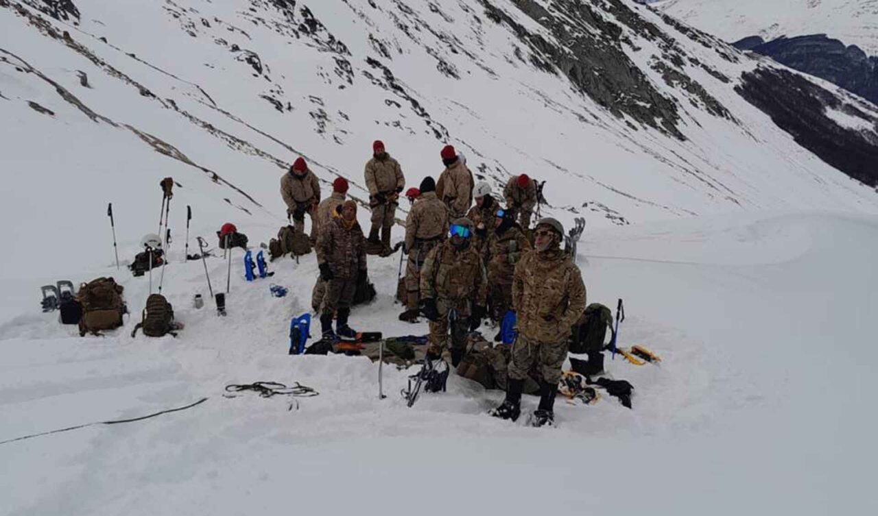 En medio de escalada por Malvinas, Marines de EEUU entrenan con Armada Argentina en Tierra del Fuego