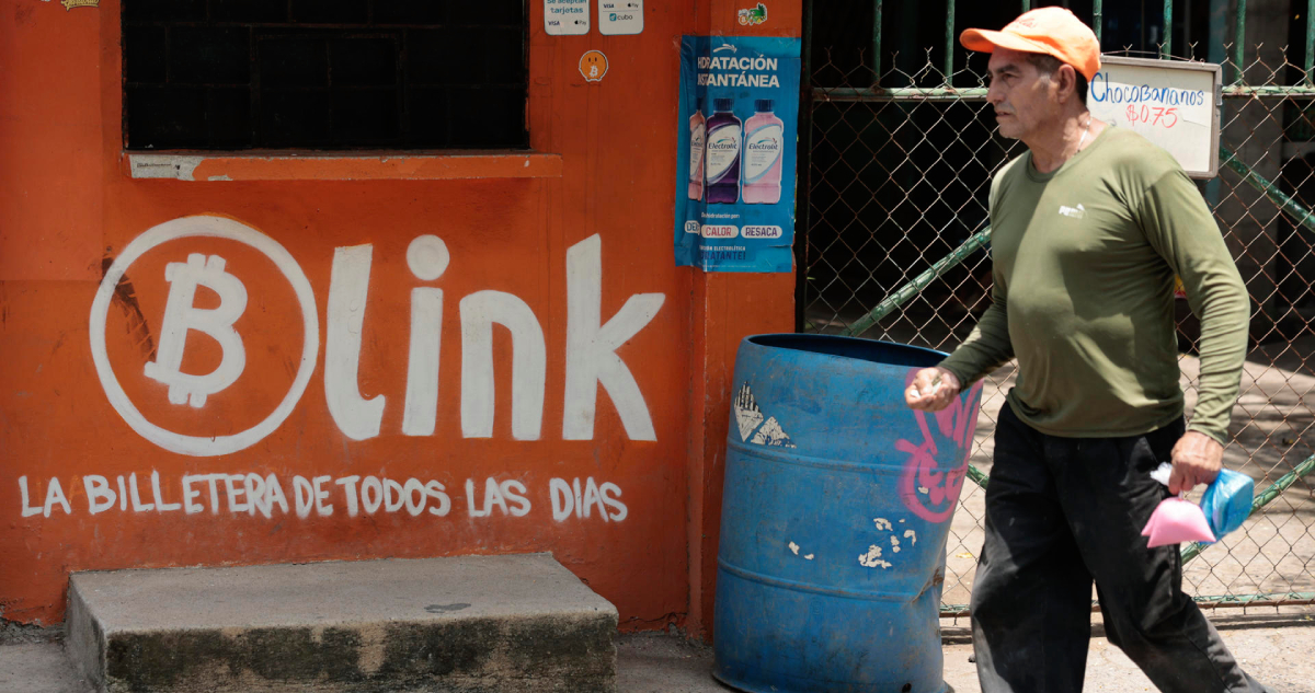 A cinco años de El Salvador adoptando el bitcoin: aún hay gente que nunca ha usado la criptomoneda