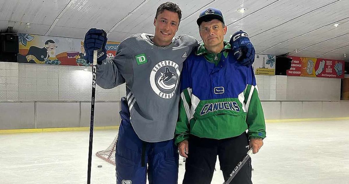 Andrei Kuzmenko, crack de la NHL: murió su padre en ataque de oso