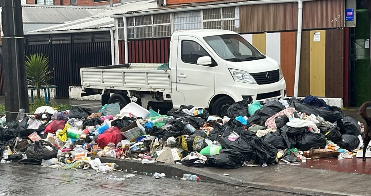 “Estamos hasta el cogote con la basura”: recolectores de Coronel cumplieron una semana en paro