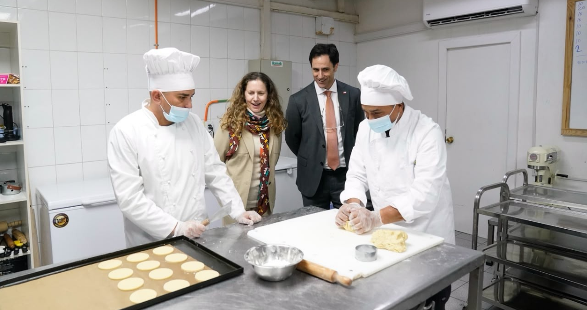 De la cárcel al trabajo: Gobierno impulsa piloto para facilitar empleo tras cumplir una condena