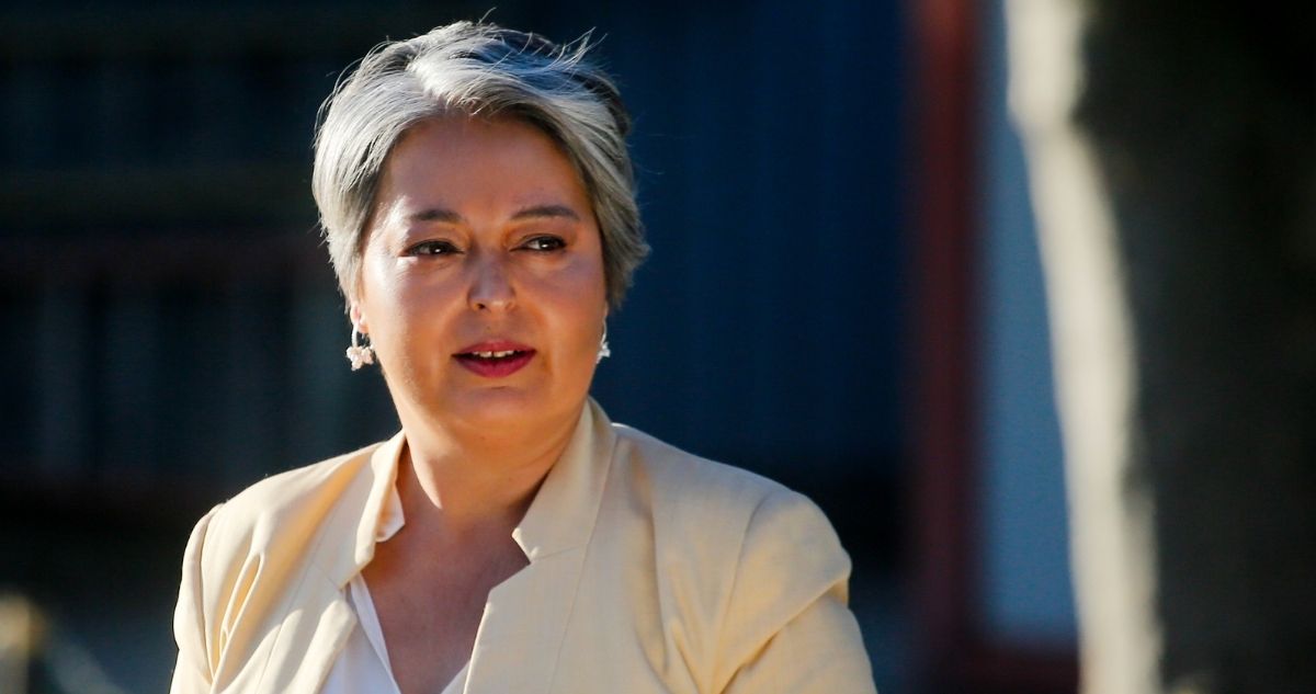 Jeannette Jara celebra alza de la PGU y acusa a Republicanos de celebrar hoy lo que antes rechazaron