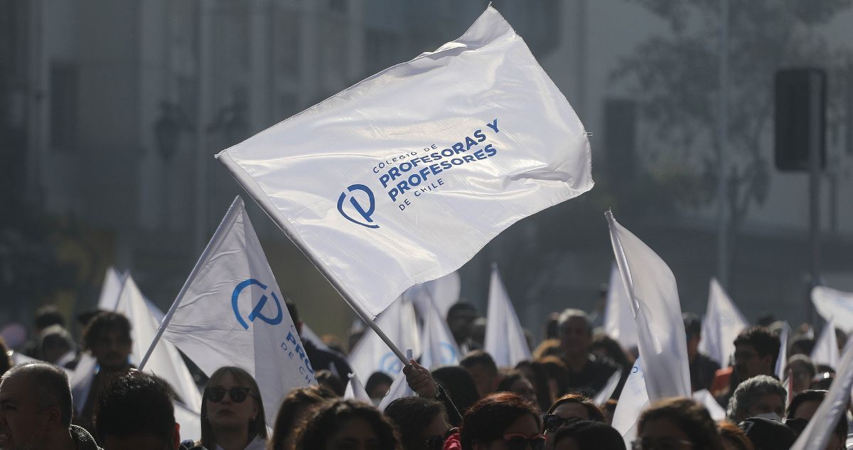 Gremios de la educación alistan marcha de tres días ante eventuales recortes presupuestarios