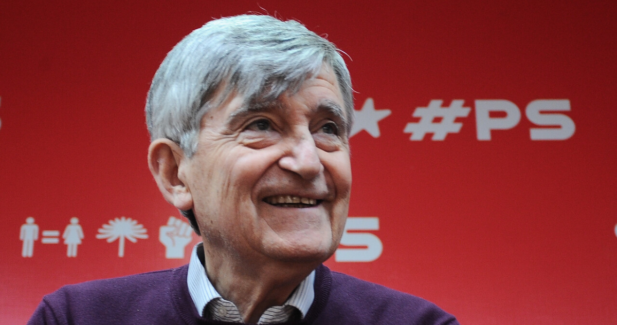 Camilo Escalona, una vida marcada por el socialismo, el exilio y la política chilena