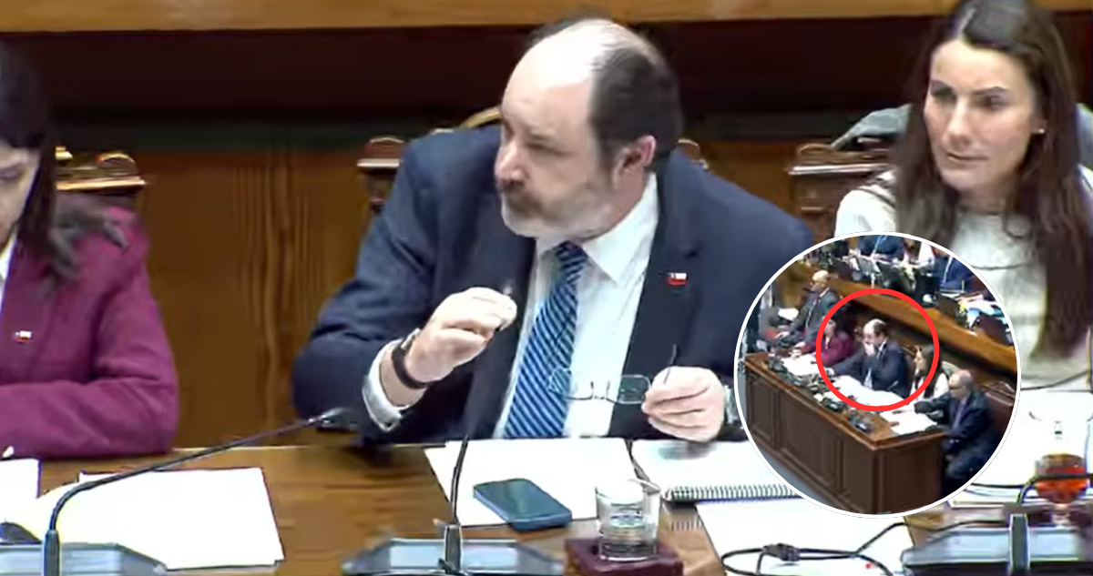 micrófono abierto capta reacción de ministro Rau tras revés por Sala Cuna
