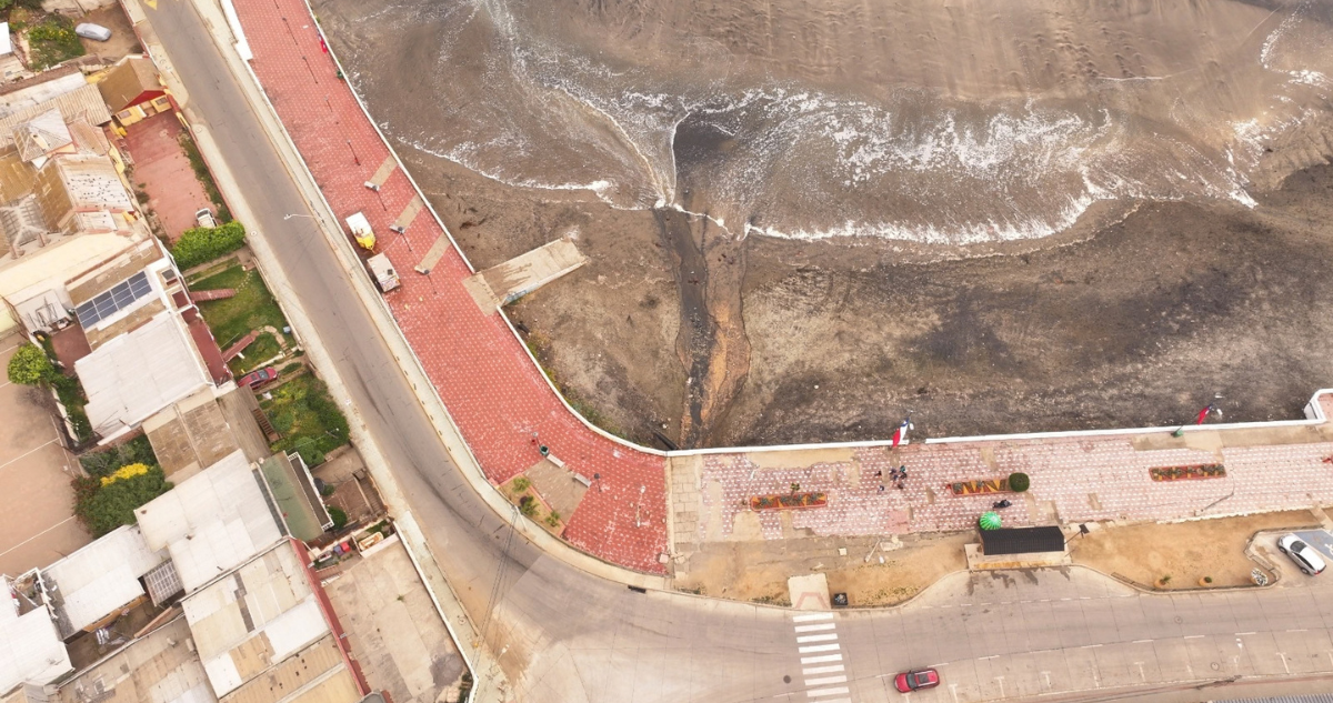 Tras denuncias de turbiedad, Municipio de Cartagena constata presencia de sedimentos en Playa Chica