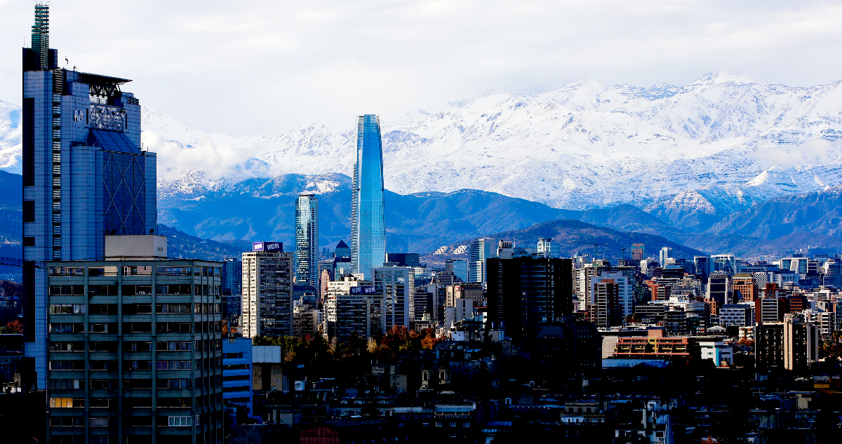 S&P mantiene nota crediticia de Chile en “A” y afirma que el país pronto tendrá un repunte económico