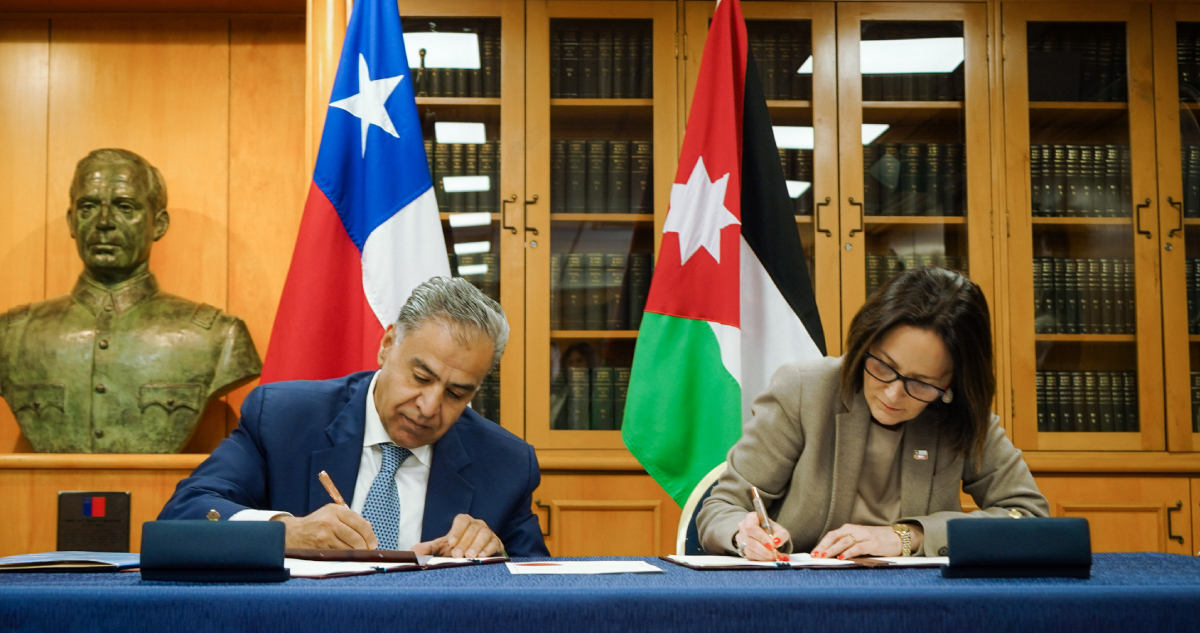 Chile y Jordania acuerdan profundizar relación económica y abren la puerta a posible acuerdo comercial