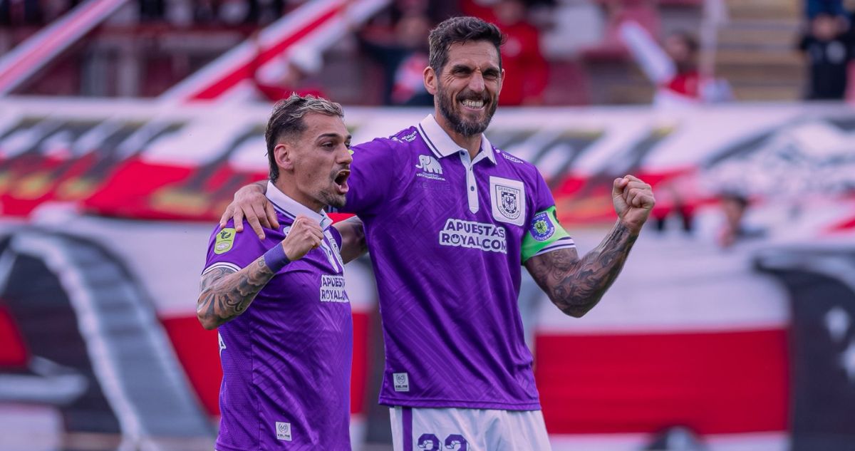 Deportes Concepción apabulló a Curicó por Copa Chile.