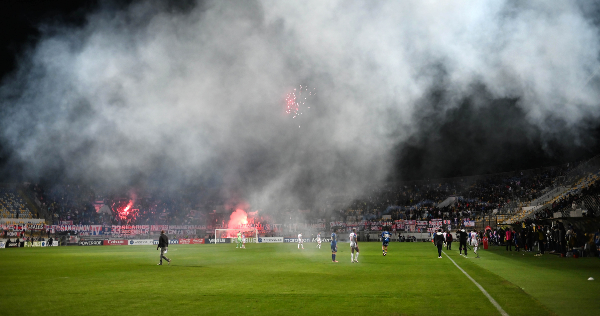 Delegado revela descoordinación al evacuar hinchas tras incidentes en Everton vs La U