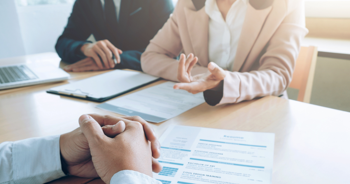 Los errores que muchos cometen y hacen que un reclutador descarte tu CV en los primeros 10 segundos
