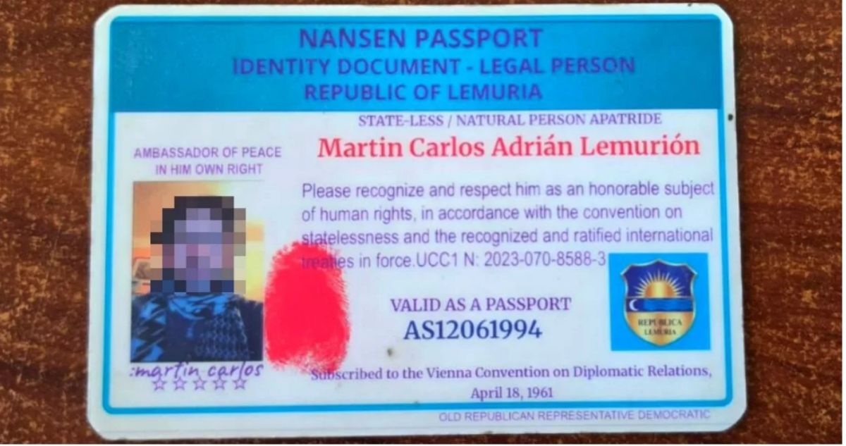 Falso diplomático explica por qué eligió "Lemuria" como país y que envió carta a Boric: "Me contestó"