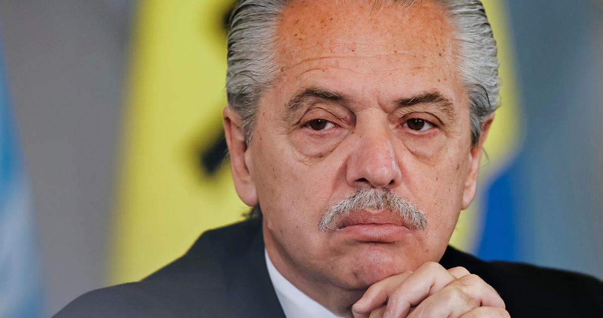Fernández arremete contra Milei por Malvinas: “Es un payaso” y dice que Argentina está desarmada