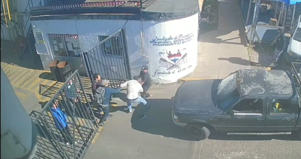 VIDEO | Dirigente pesquero denuncia agresión tras rechazo a planta de jibia en Quintero