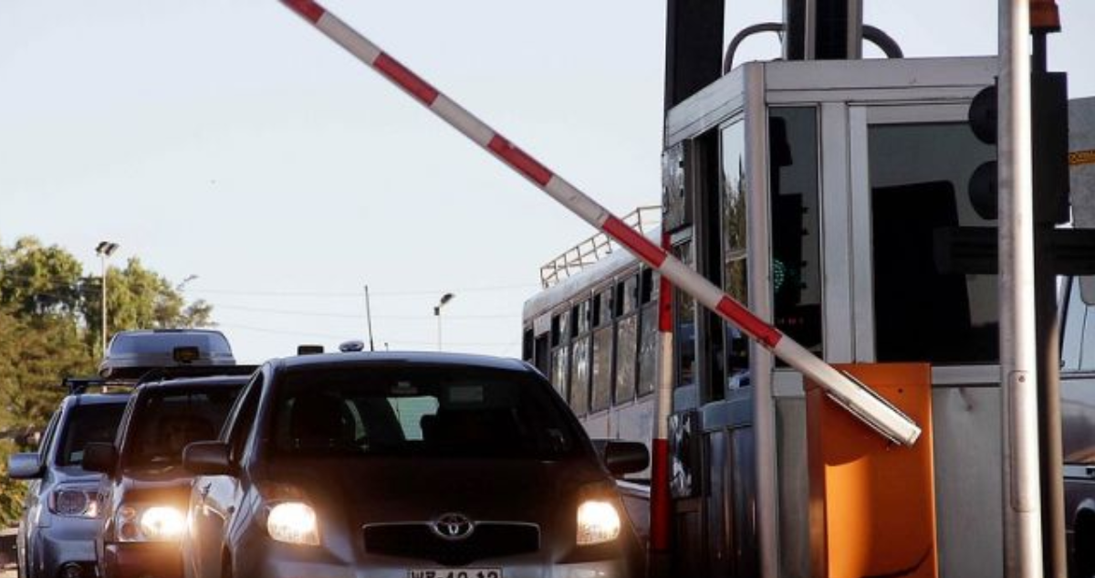 Asaltan a cajera de peaje Puentes Negros en Cabrero y roban $64 mil tras pedir carga de celular