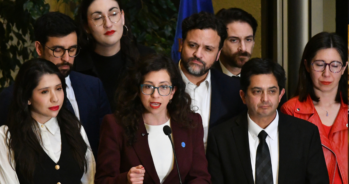 Frente Amplio devuelve frase a Kast por crisis de empleo : “Chile se cae a pedazos era una promesa”