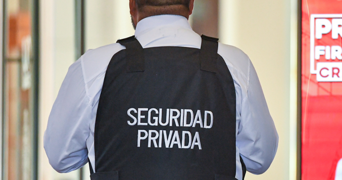 https://media.biobiochile.cl/wp-content/uploads/2026/09/frustrado-turbazo-tras-partido-de-everton-y-u--catolica-deja-dos-guardias-lesionados-en-vina-del-mar.png