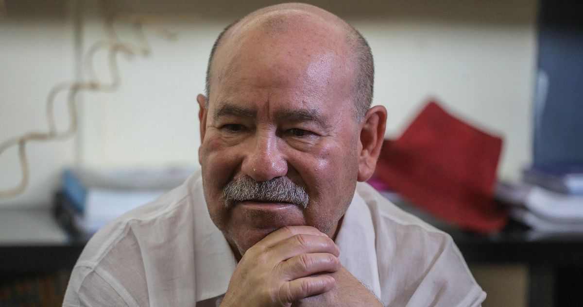 Fundador del Movilh Rolando Jiménez es hospitalizado tras atropello en Providencia: conductor huyó