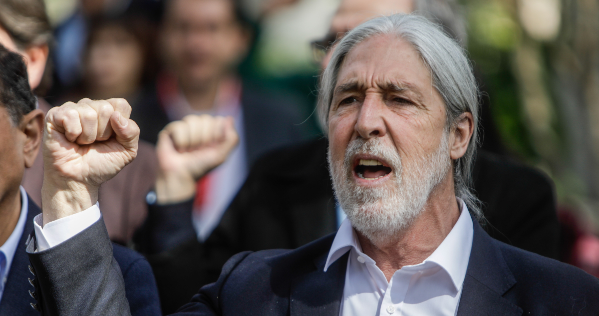 Hijo de Letelier pide a Kast extraditar a Fernández Larios y emplaza al exDINA: “Que no sea cobarde”