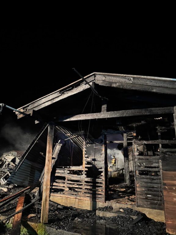 Una TENS de turno para 26 residentes: lo que se sabe del incendio en hogar de ancianos en La Araucanía